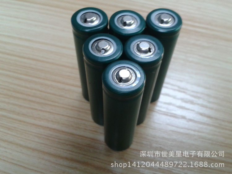 14500 lithium battery 3.7V led strong light flashlight rechargeable lithium battery
